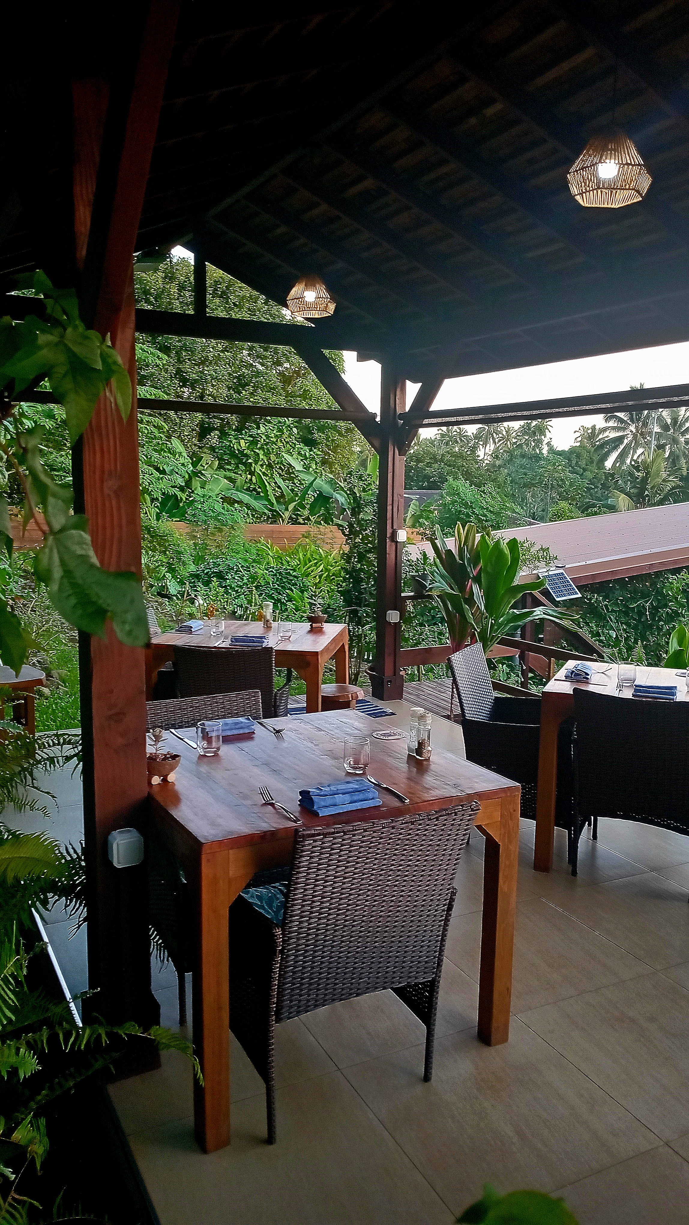 Restaurant deck